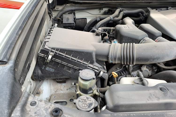 Used Toyota Prado 2018 3.5L Automatic TX-L with Rear-Mounted Spare Tire Engine Bay Right