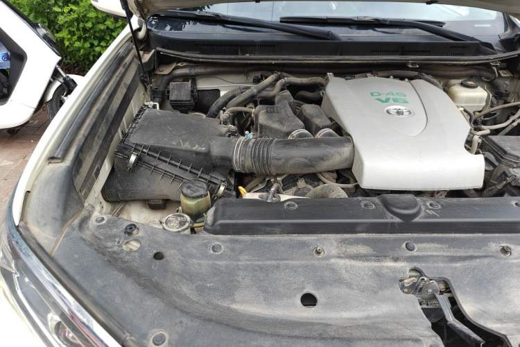 Used Toyota Prado 2018 3.5L Automatic TX-L with Rear-Mounted Spare Tire Engine Bay Right