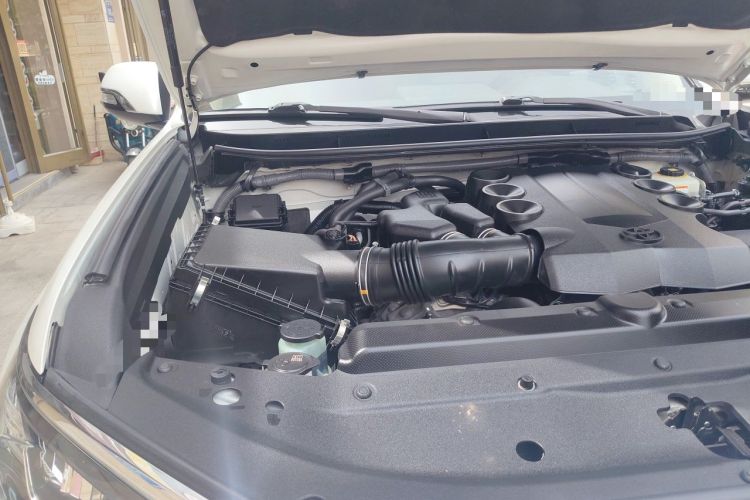 Used Toyota Prado  Engine Bay Right