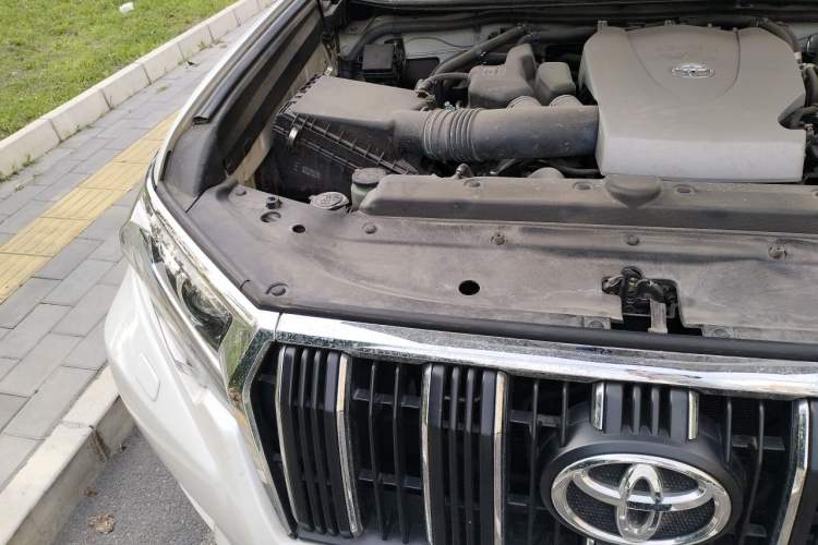Used Toyota Prado 2018 3.5L Automatic TX-L Engine Bay Right