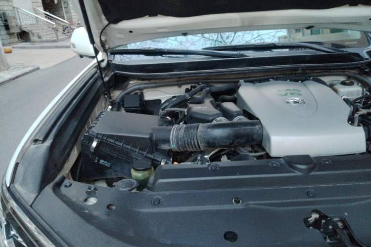 Used Toyota Prado 2018 3.5L Automatic TX-L with Rear-Mounted Spare Tire Engine Bay Right