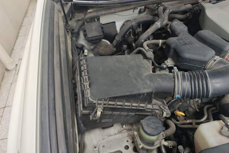 Used Toyota Prado 2018 3.5L Automatic TX-L with Rear-Mounted Spare Tire Engine Bay Right