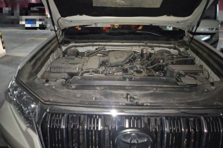Used Toyota Prado  Engine Bay Right