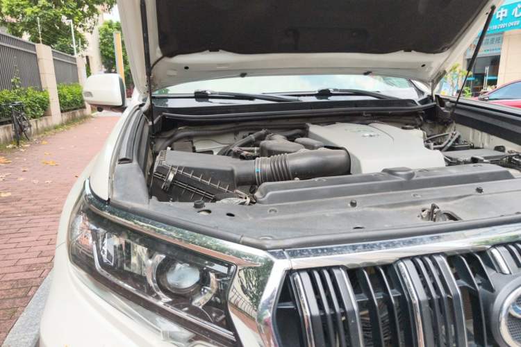 Used Toyota Prado 2018 3.5L Automatic TX-L with Rear-Mounted Spare Tire Engine Bay Right
