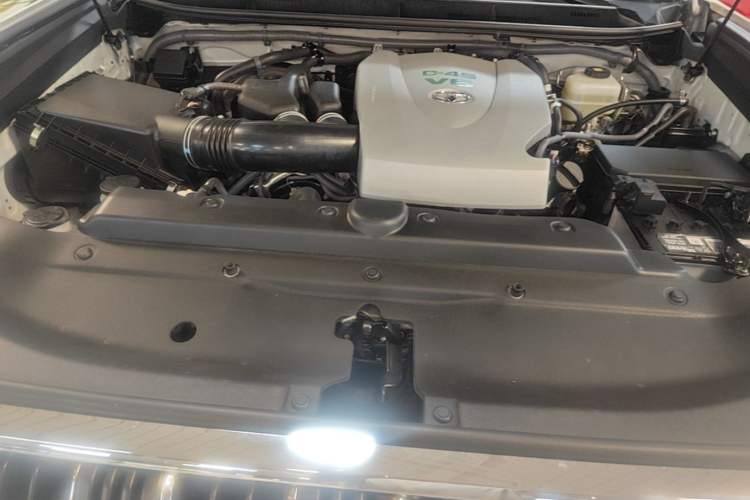 Used Toyota Prado 2018 3.5L Automatic TX-L Engine Bay