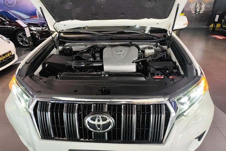 Used Toyota Prado 2018 3.5L Automatic TX-L NAVI Engine Bay