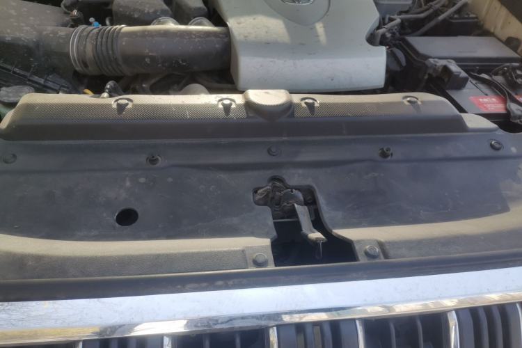 Used Toyota Prado 2018 3.5L Automatic TX-L Engine Bay