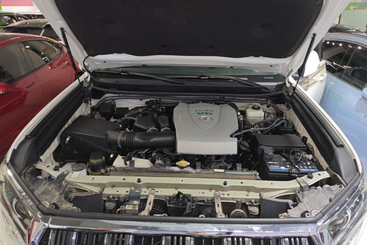 Used Toyota Prado 2018 3.5L Automatic TX-L Engine Bay