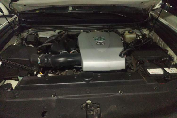 Used Toyota Prado 2018 3.5L Automatic VX NAVI Engine Bay