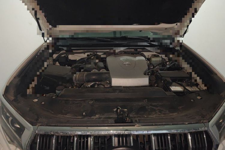 Used Toyota Prado  Engine Bay