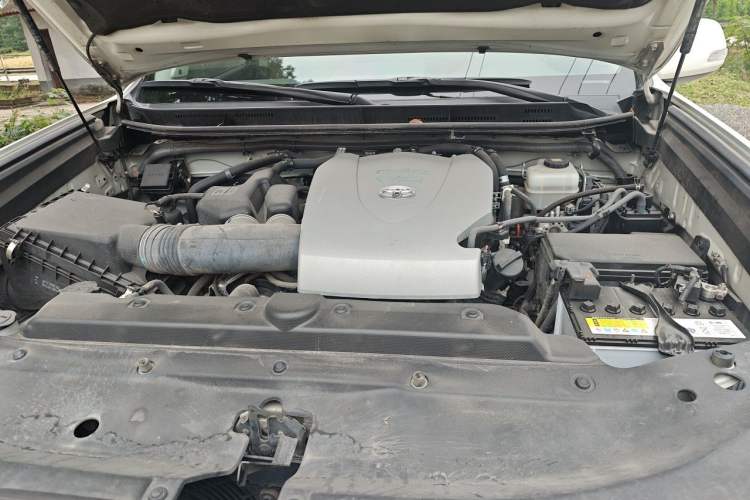Used Toyota Prado 2018 3.5L Automatic TX-L NAVI Engine Bay