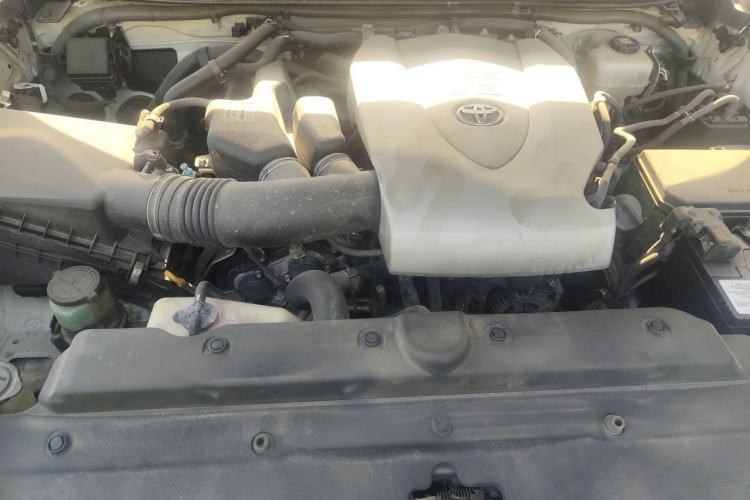 Used Toyota Prado 2018 3.5L Automatic TX-L with Rear-Mounted Spare Tire Engine Bay