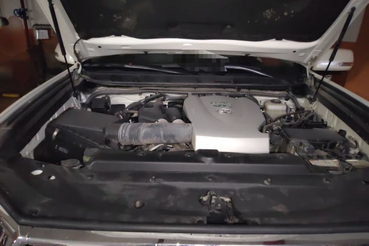 Used Toyota Prado 2018 3.5L Automatic TX-L with Rear-Mounted Spare Tire Engine Bay