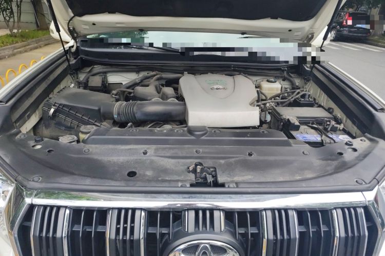 Used Toyota Prado 2018 3.5L Automatic TX Engine Bay