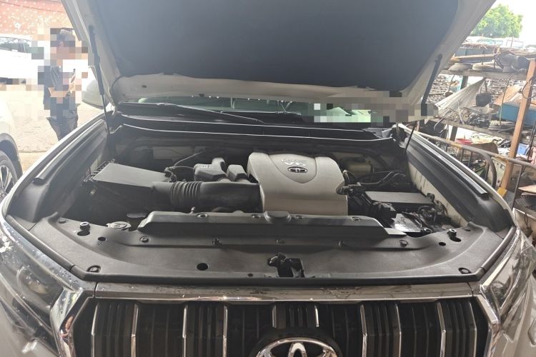 Used Toyota Prado 2018 3.5L Automatic TX-L NAVI Engine Bay