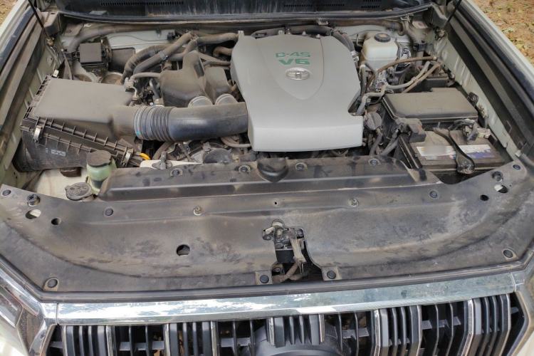 Used Toyota Prado 2018 3.5L Automatic TX-L Engine Bay