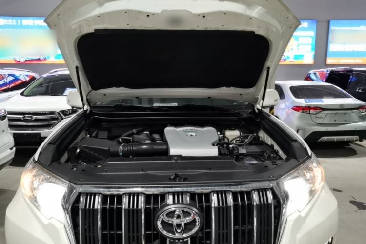 Used Toyota Prado 2018 3.5L Automatic TX Engine Bay