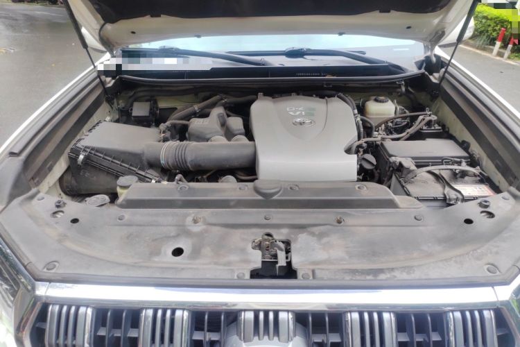 Used Toyota Prado 2018 3.5L Automatic VX NAVI with Rear-Mounted Spare Tire Engine Bay