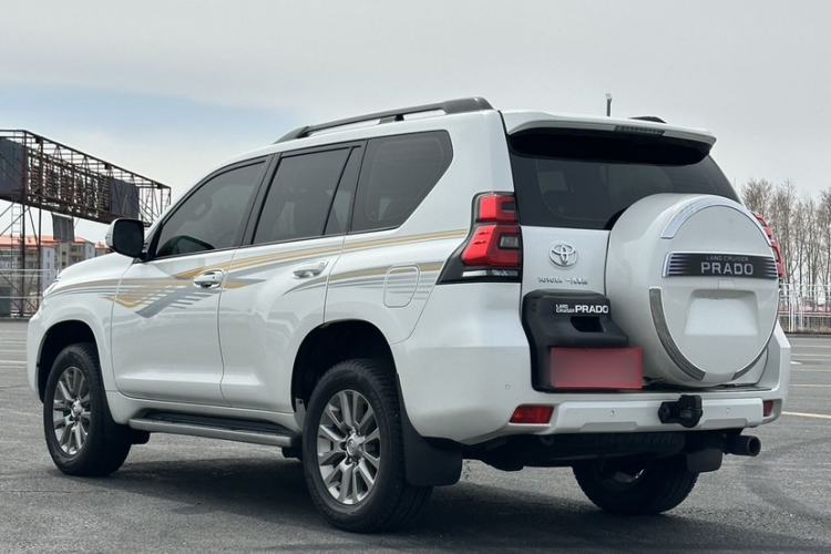 Used Toyota Prado 2018 3.5L Automatic TX-L with Rear-Mounted Spare Tire Exterior 1