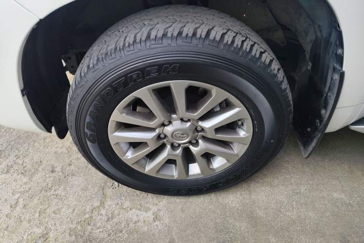 Used Toyota Prado 2018 3.5L Automatic TX-L Exterior 1