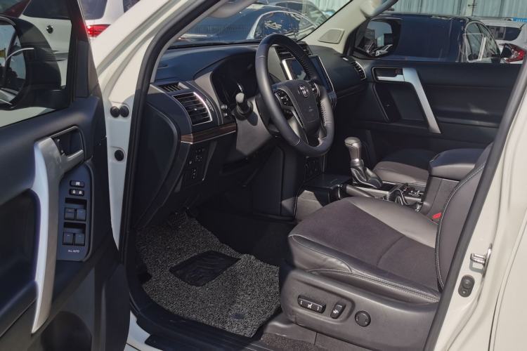 Used Toyota Prado 2018 3.5L Automatic TX-L with Rear-Mounted Spare Tire Exterior 13