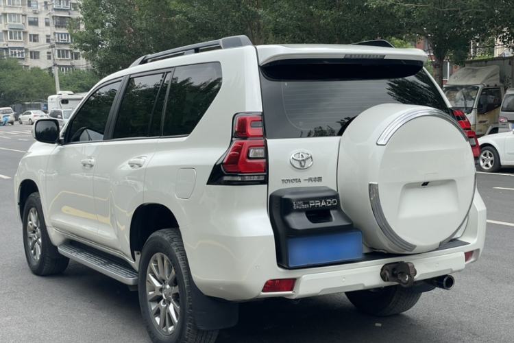 Used Toyota Prado 2018 3.5L Automatic TX-L NAVI with Rear-Mounted Spare Tire Exterior 2