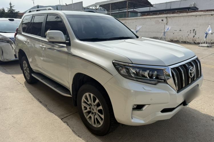 Used Toyota Prado 2018 3.5L Automatic TX-L with Rear-Mounted Spare Tire Exterior 2