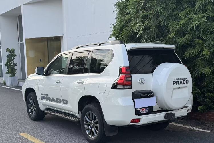 Used Toyota Prado 2018 4.0L TX-L U.S. Specification Exterior 3