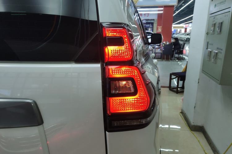 Used Toyota Prado 2018 3.5L Automatic SX Exterior 3