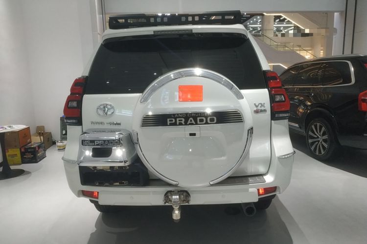 Used Toyota Prado 2018 3.5L Automatic VX NAVI with Rear-Mounted Spare Tire Exterior 4