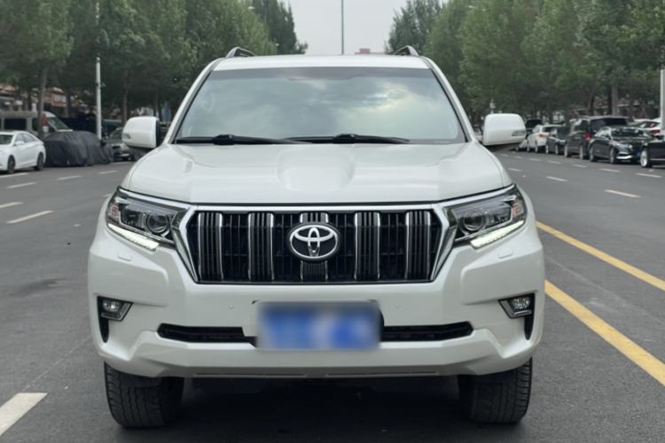 Used Toyota Prado 2018 3.5L Automatic TX-L NAVI with Rear-Mounted Spare Tire Exterior 4