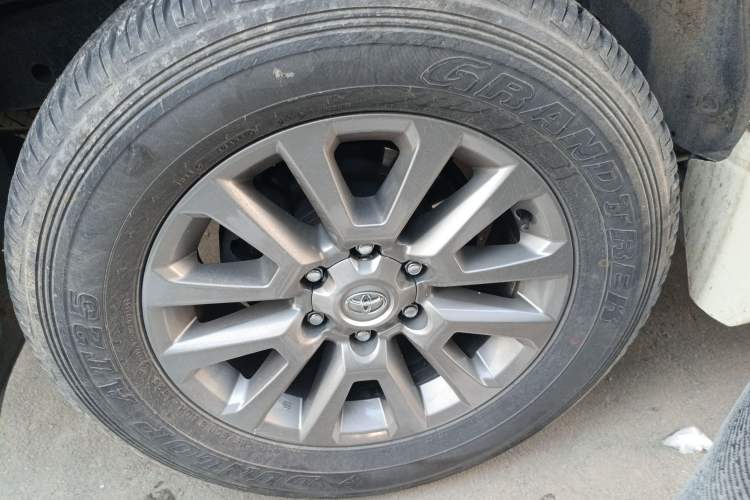 Used Toyota Prado 2018 3.5L Automatic SX Exterior 5
