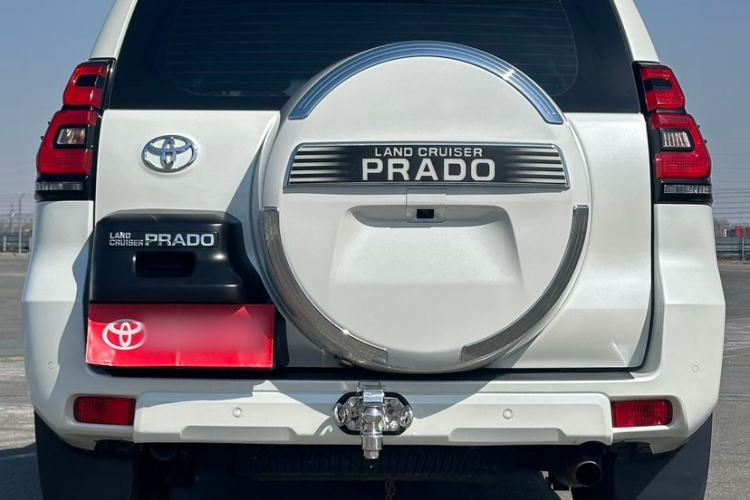 Used Toyota Prado 2018 3.5L Automatic TX-L with Rear-Mounted Spare Tire Exterior 5