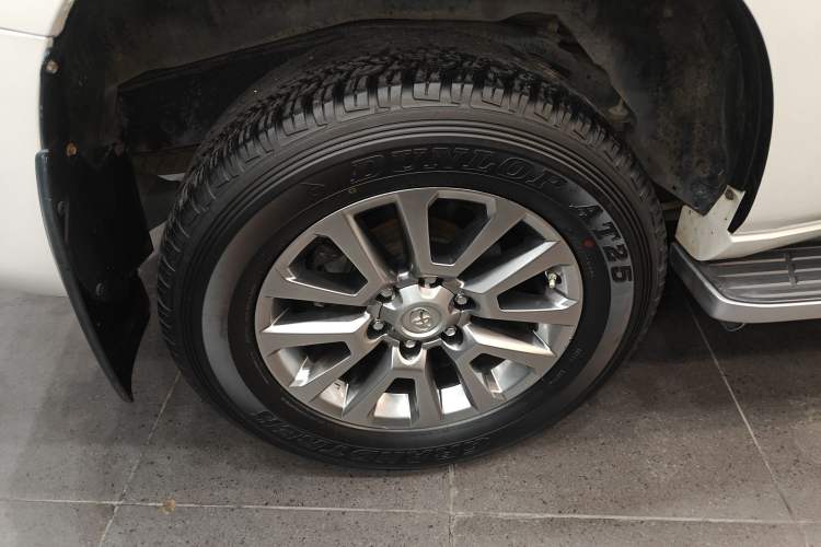Used Toyota Prado 2018 3.5L Automatic TX-L Exterior 5