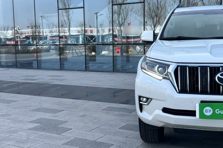 Used Toyota Prado 2018 3.5L Automatic TX-L with Rear-Mounted Spare Tire Exterior 5