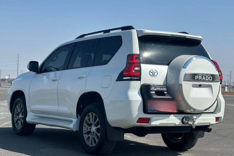 Used Toyota Prado 2018 3.5L Automatic TX-L with Rear-Mounted Spare Tire Exterior 6