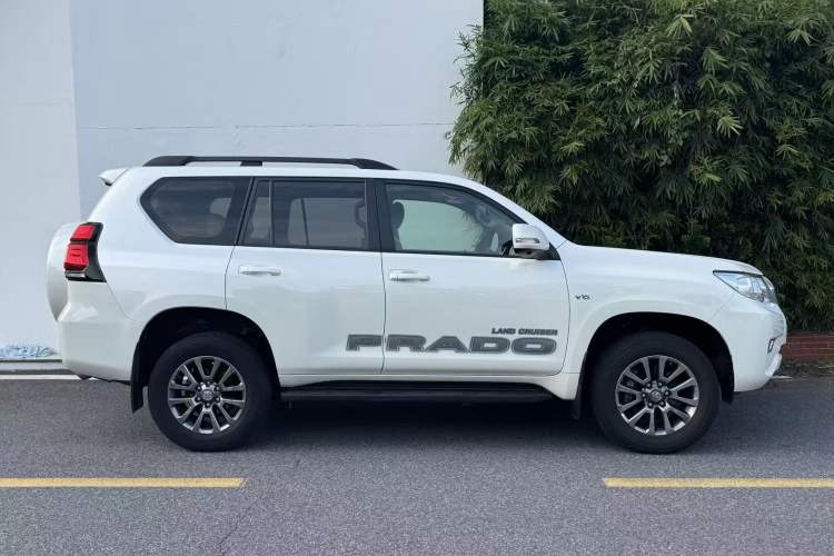 Used Toyota Prado 2018 4.0L TX-L U.S. Specification Exterior 6