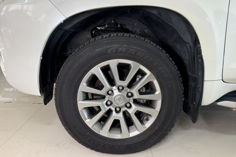 Used Toyota Prado 2018 3.5L Automatic TX-L with Rear-Mounted Spare Tire Exterior 6