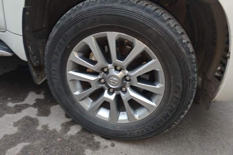 Used Toyota Prado 2018 3.5L Automatic TX-L with Rear-Mounted Spare Tire Exterior 7