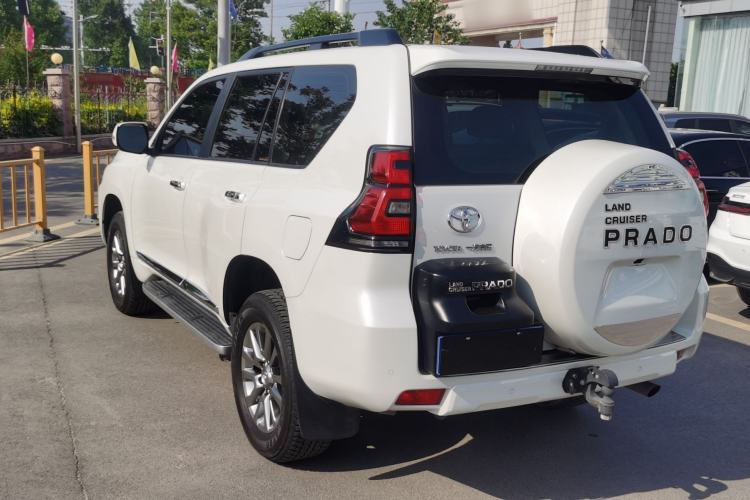 Used Toyota Prado 2018 3.5L Automatic TX-L with Rear-Mounted Spare Tire Exterior 9