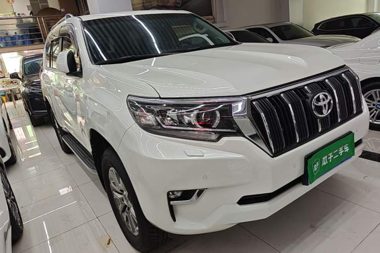 Used Toyota Prado 2018 3.5L Automatic TX-L with Rear-Mounted Spare Tire Front Right 45 Deg