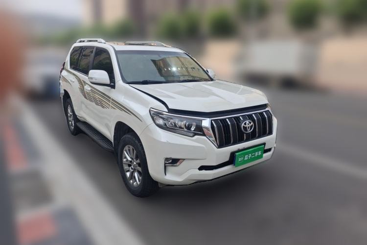 Used Toyota Prado 2018 4.0L TXL Nine Airbags External Mount – Middle East Version Front Right 45 Deg