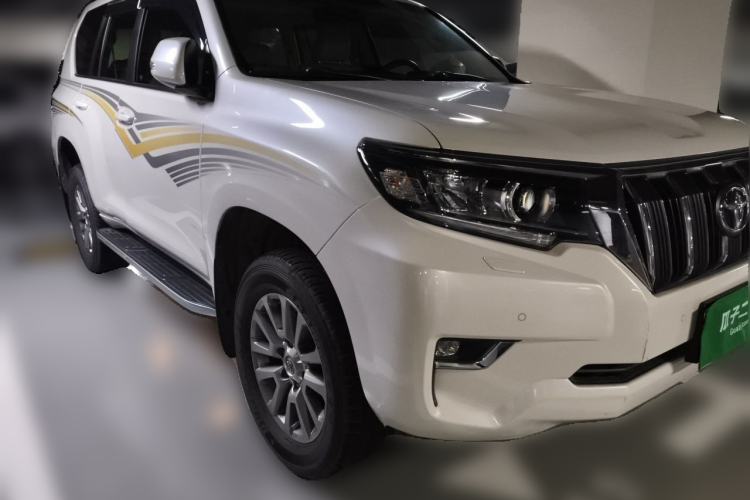 Used Toyota Prado 2018 3.5L Automatic TX-L with Rear-Mounted Spare Tire Front Right 45 Deg