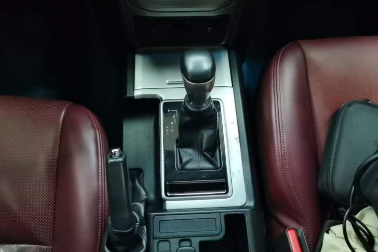 Used Toyota Prado  Gear Lever