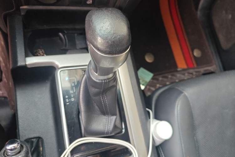 Used Toyota Prado 2018 3.5L Automatic TX-L with Rear-Mounted Spare Tire Gear Lever