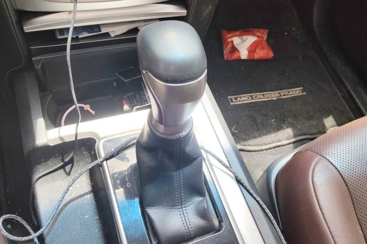 Used Toyota Prado 2018 3.5L Automatic VX NAVI Gear Lever