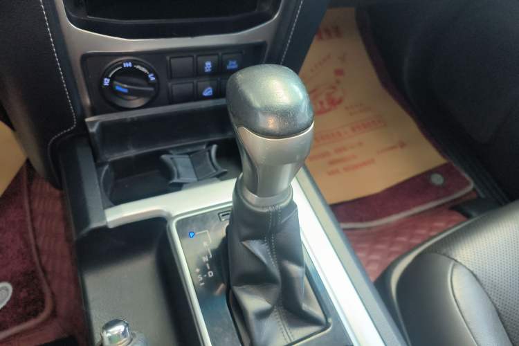 Used Toyota Prado 2018 3.5L Automatic TX-L with Rear-Mounted Spare Tire Gear Lever