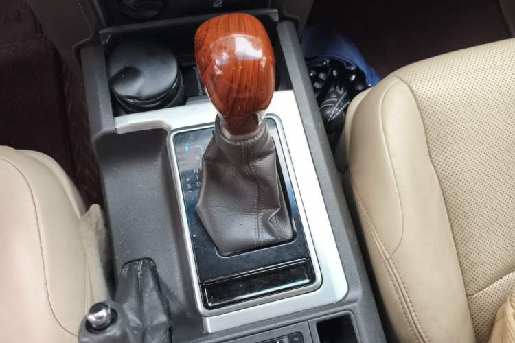 Used Toyota Prado 2018 3.5L Automatic TX-L with Rear-Mounted Spare Tire Gear Lever
