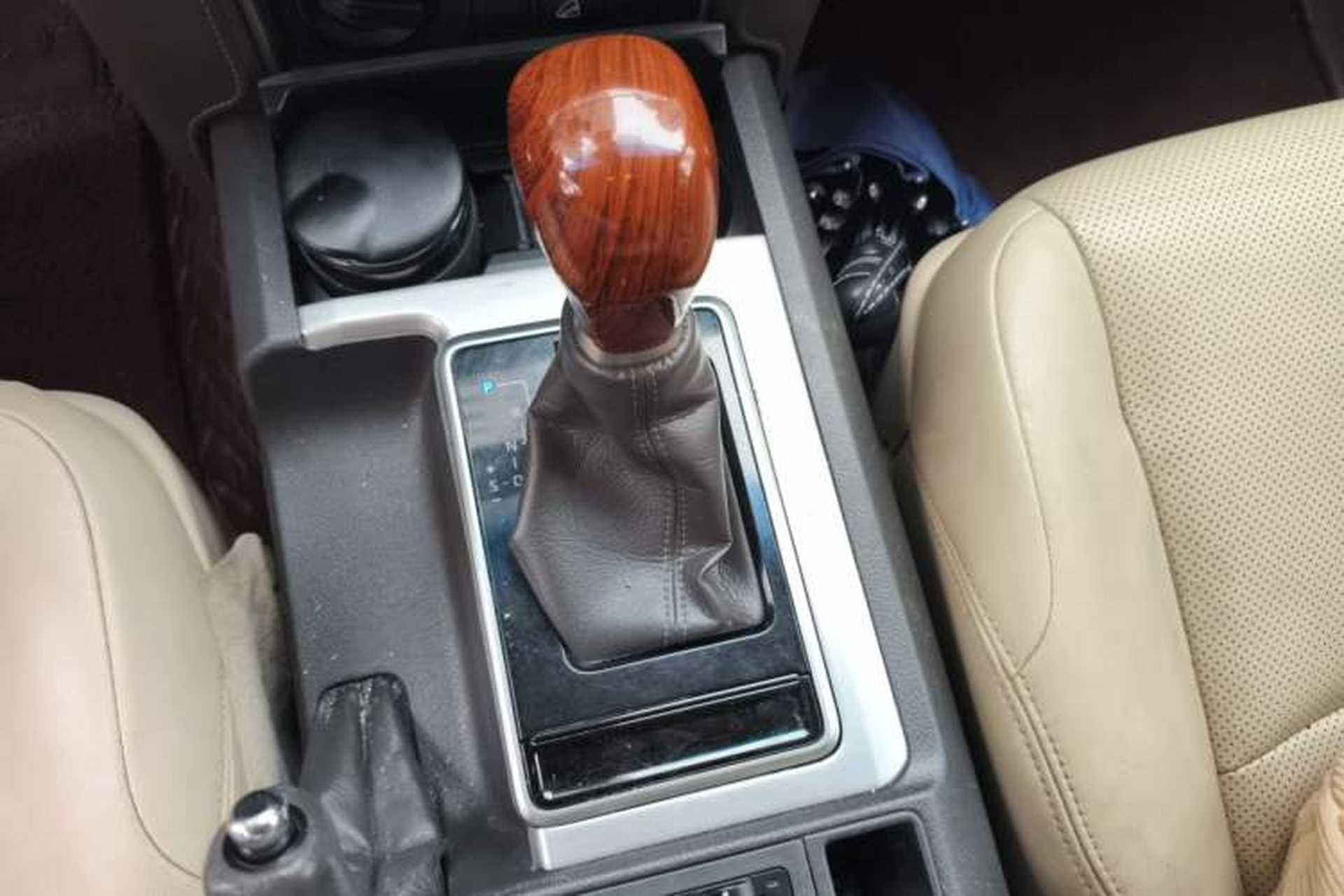 Used Toyota Prado 2018 3.5L Automatic TX-L with Rear-Mounted Spare Tire Gear Lever