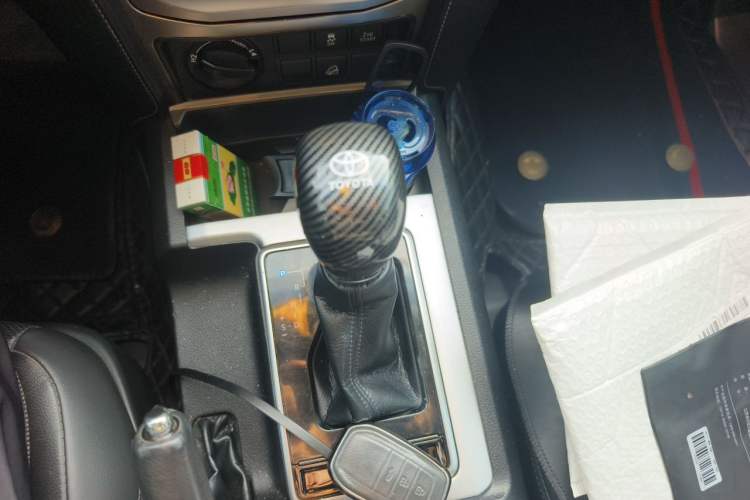 Used Toyota Prado 2018 3.5L Automatic TX-L NAVI Gear Lever